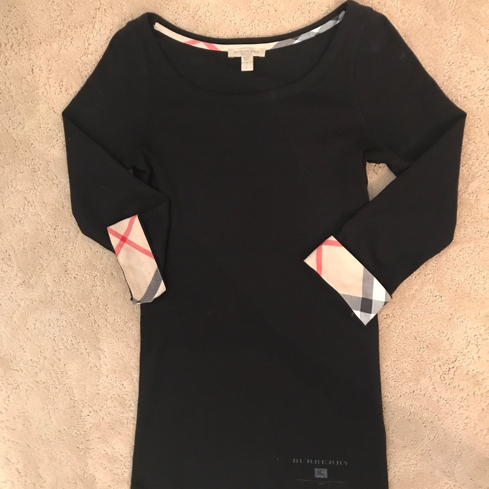 Women’s Burberry 3/4 Sleeve Sweater- Like new!